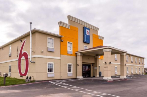 Motel 6-Jourdanton, TX